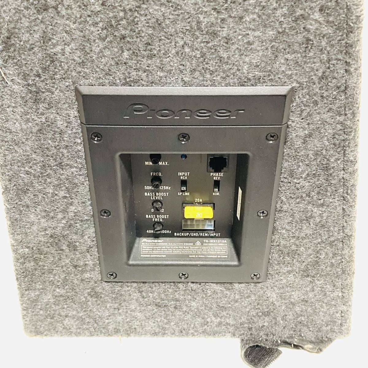 カロッツェリアサブウーファー、アンプ TS-WX130DA