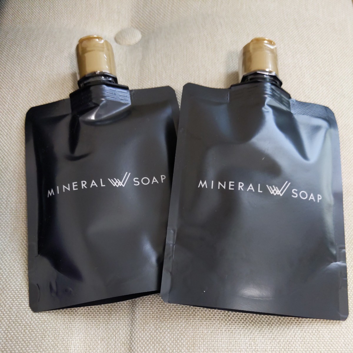 洗顔料 どろあわわ 炭泡 110g 6個と泡立てネット2個 健康