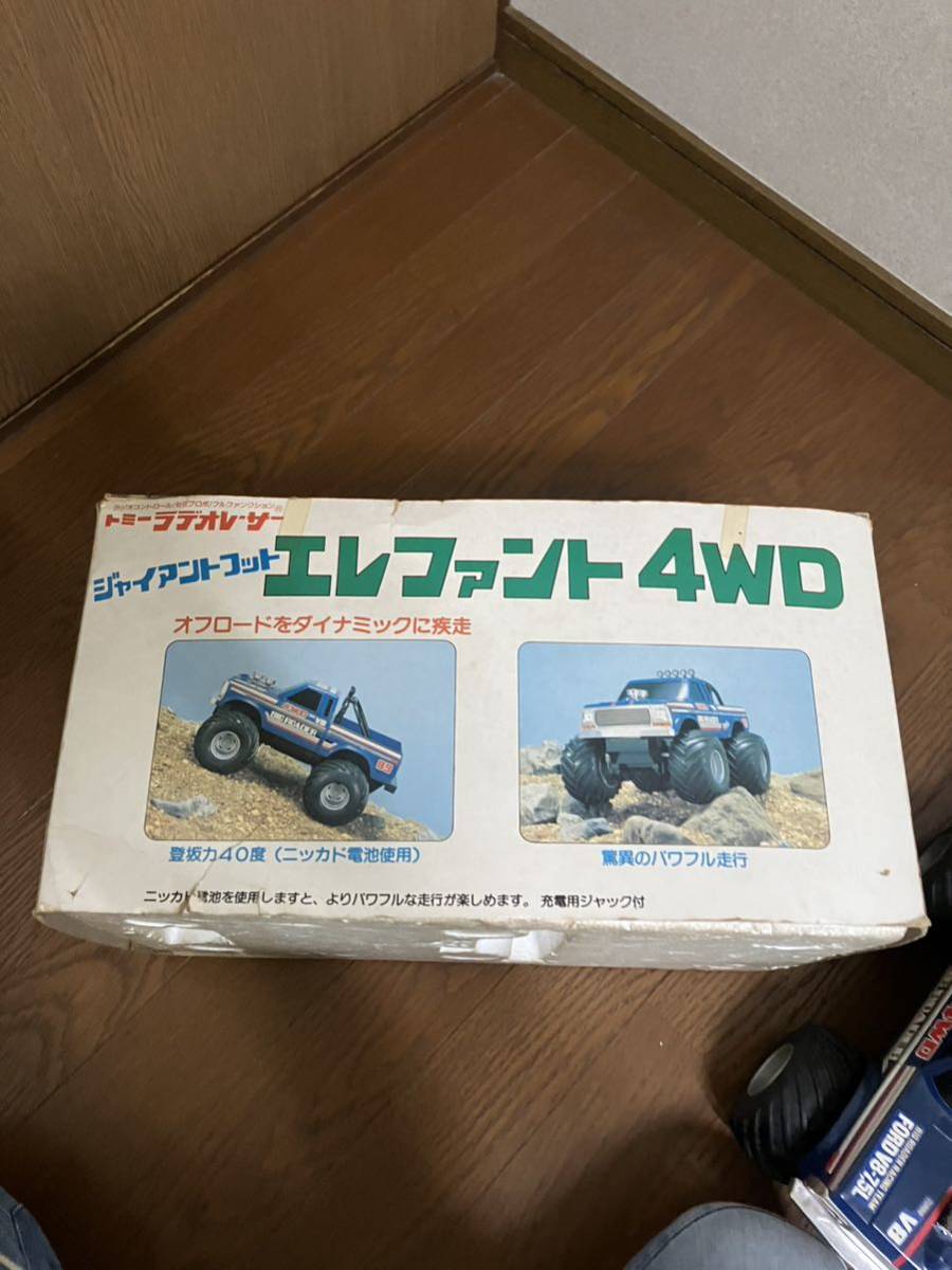 トミー ラデオレーサー ジャイアントフットエレファント4WD ラジコン