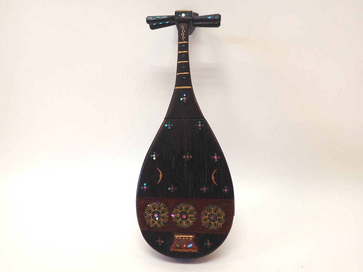 川崎鳳嶽作 正倉院形四弦琵琶香合 螺鈿黒檀紫檀材造 共箱 H2.1×W12.1