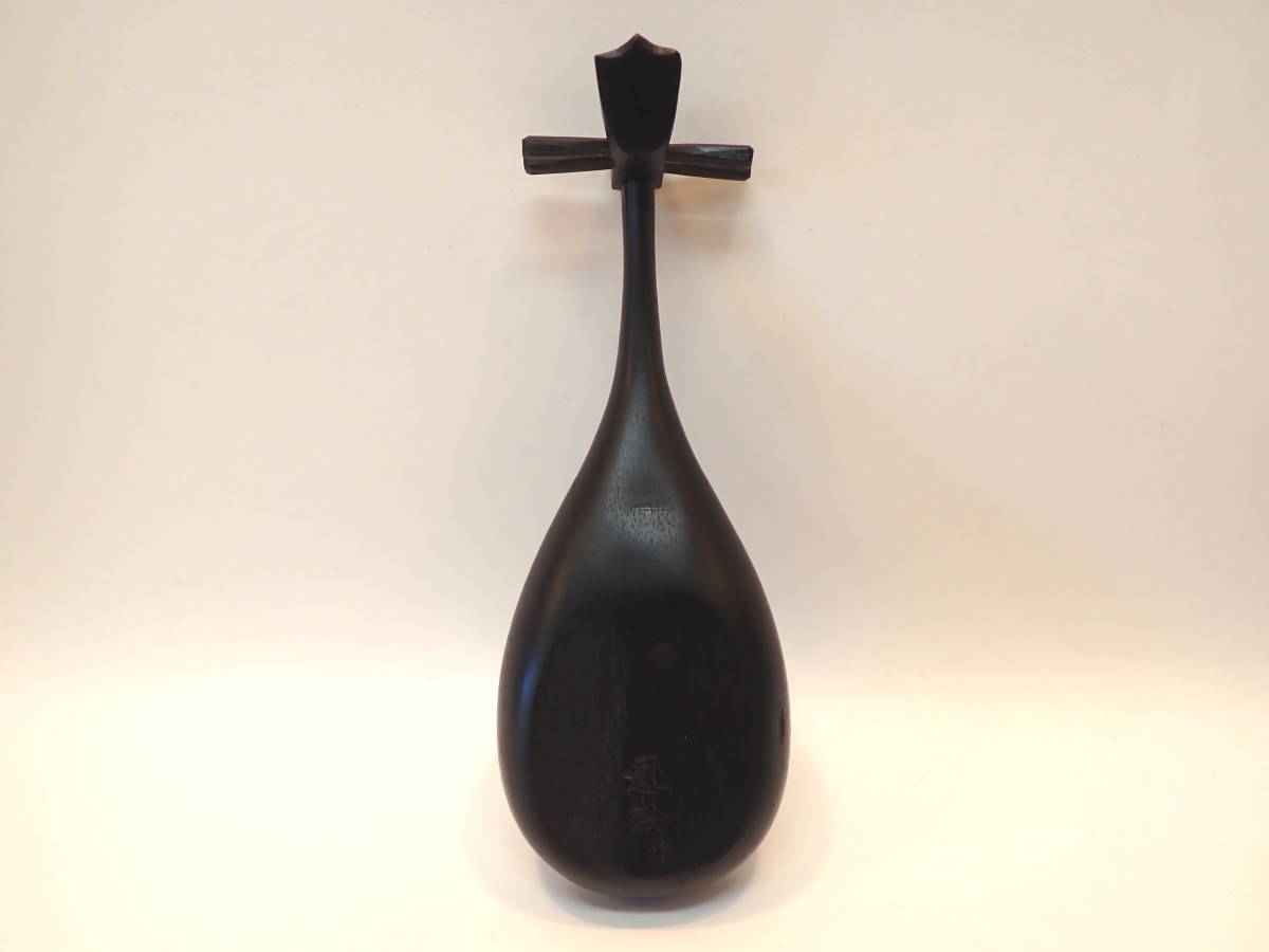川崎鳳嶽作 正倉院形四弦琵琶香合 螺鈿黒檀紫檀材造 共箱 H2.1×W12.1