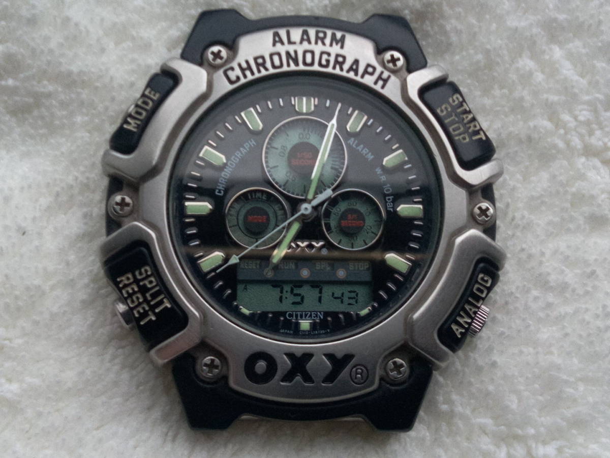美品稼働ですが訳あり　シチズン　オキシー　oxy　C112　デジアナ　ジェットボーイ　ジェットダイバーデザイン　メンズ腕時計