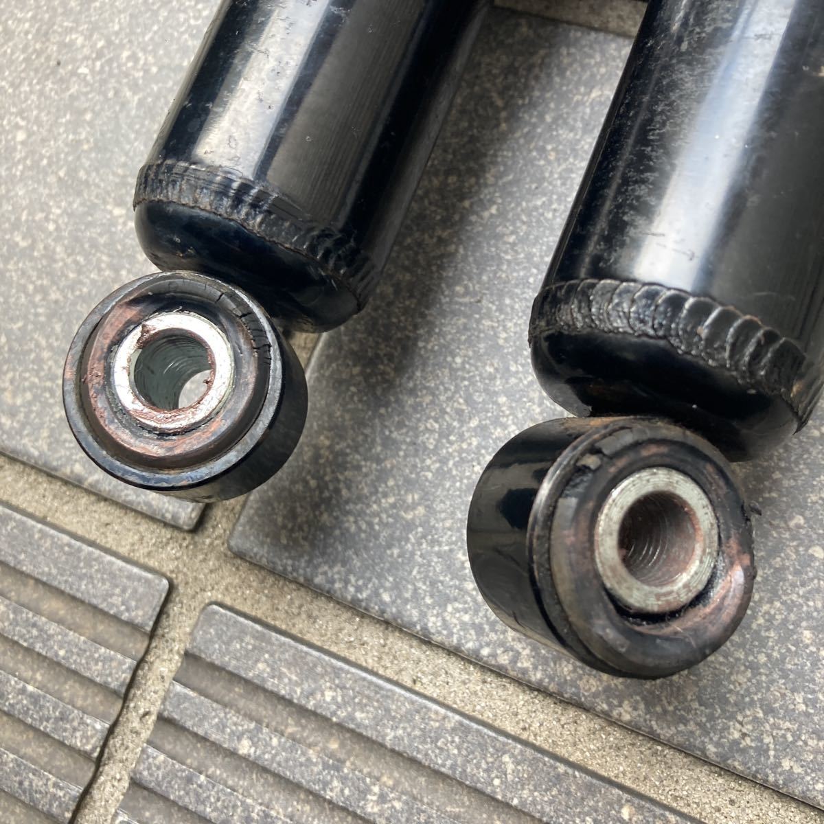 カワサキ純正品 Z400FX Z500 Z550FX Z400J リアショック当時物 リア 