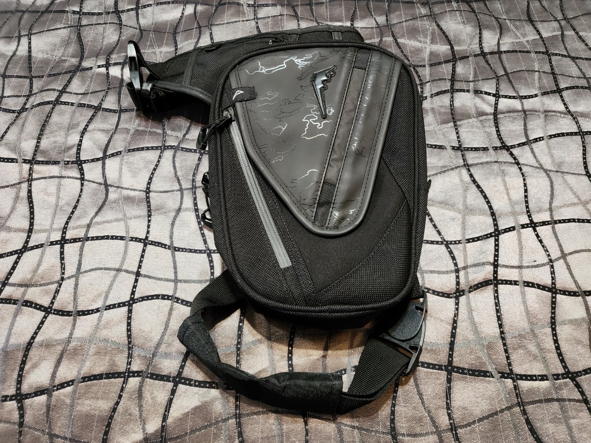クシタニ　レッグバッグ　ブラックアウト レッグバッグ クシタニ K-3588B 公式通販 KUSHITANI ブラックアウト