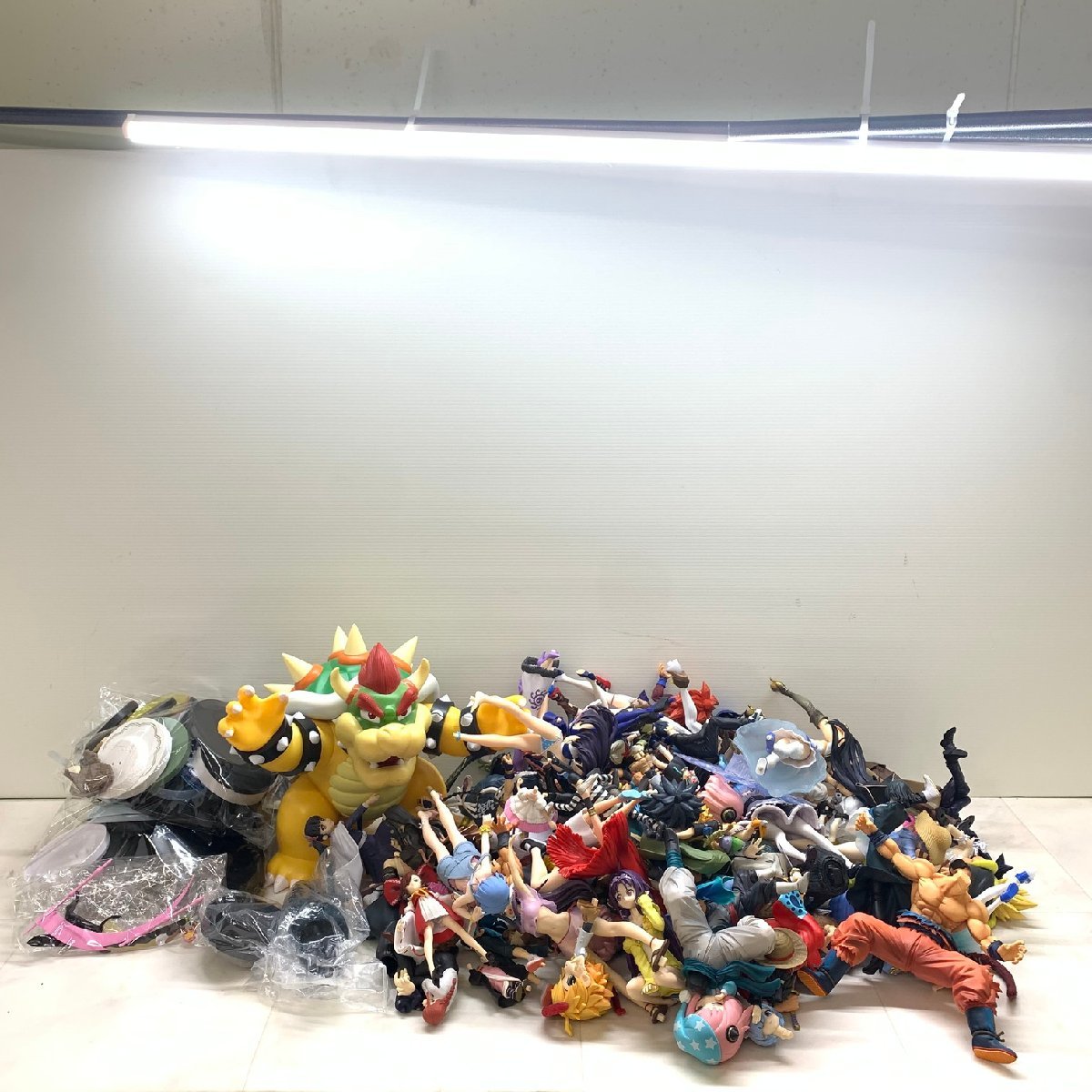 MIN【現状渡し品】 MSMO フィギュア まとめ売り 大量 ワンピース 鬼滅の刃 スパイファミリー 他 〈51-230912-MK-3-MIN〉