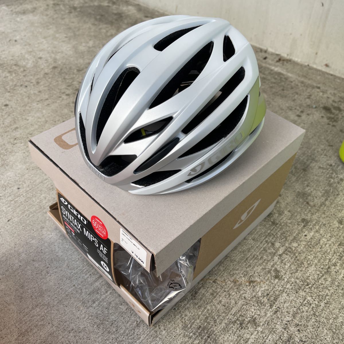 GIRO SYNTAX MIPS AF M size 自転車ロードバイク ヘルメット GIRO 新品 