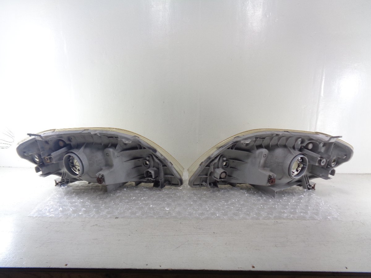 23S1167) カローラフィールダー NZE120G NZE121G 左右ヘッドライト