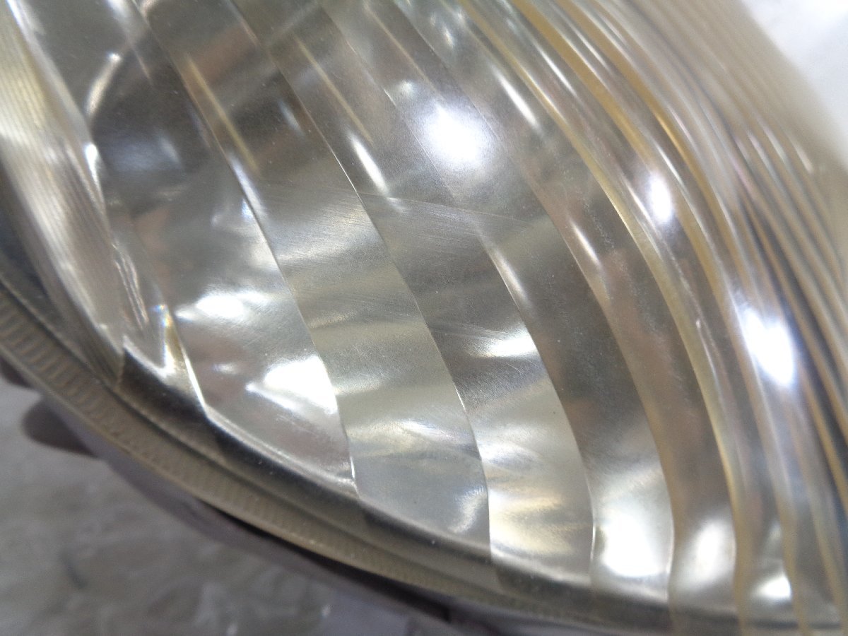 23S1167) カローラフィールダー NZE120G NZE121G 左右ヘッドライト
