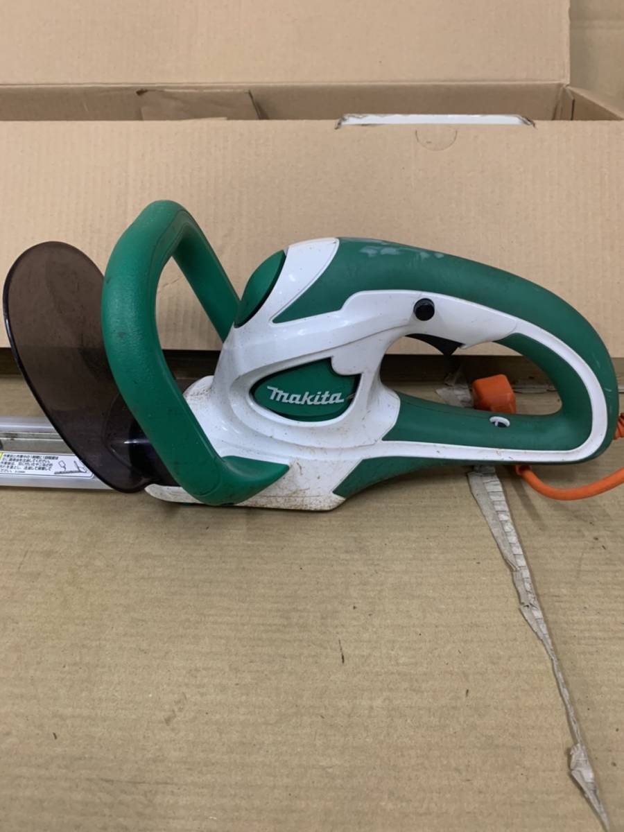 【人気定番，SALE】 1円 益　makita マキタ 300mm 生垣バリカン MUH3001 特殊コーティング刃仕様　超低振動　超低騒音