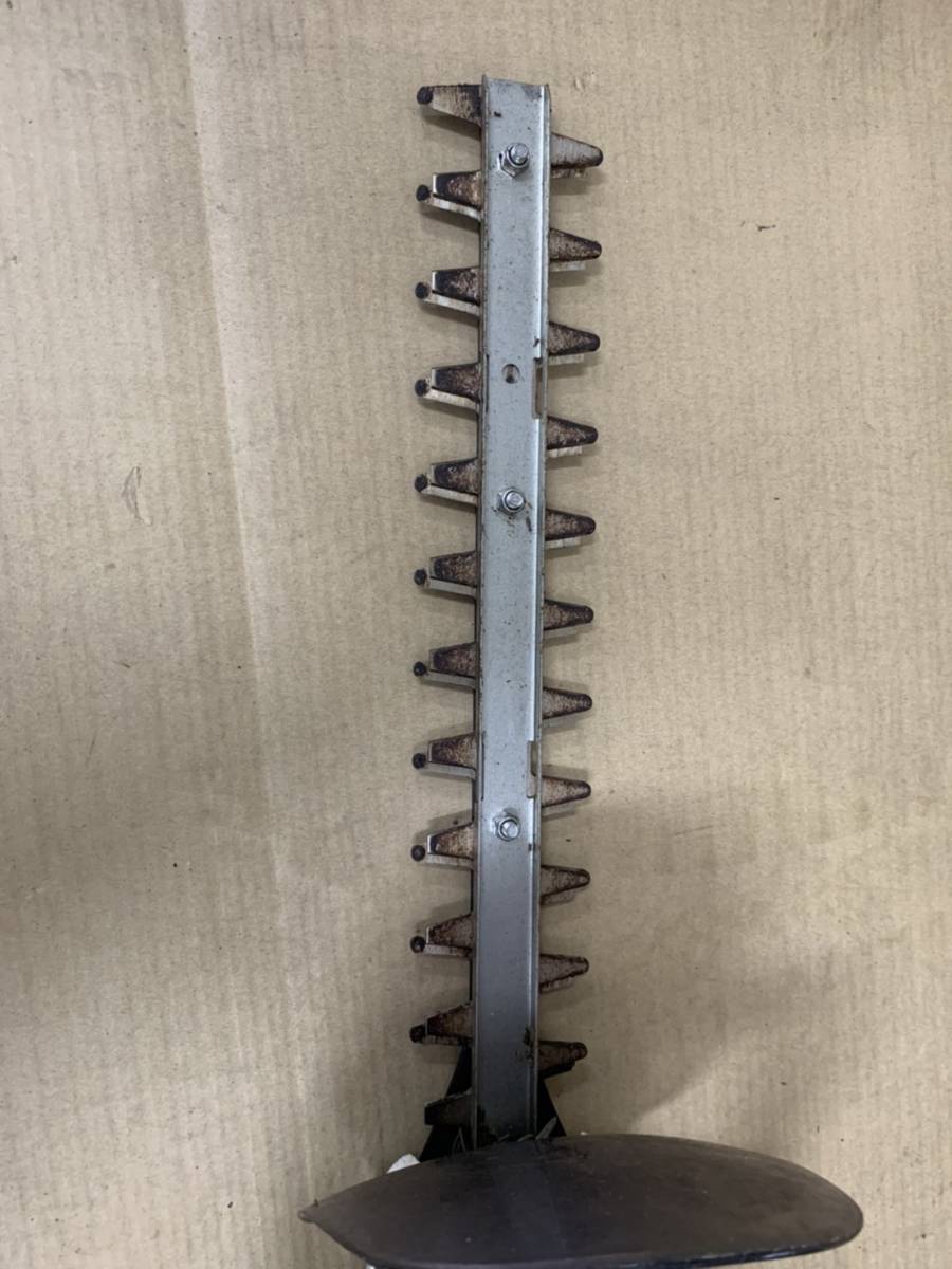 【人気定番，SALE】 1円 益　makita マキタ 300mm 生垣バリカン MUH3001 特殊コーティング刃仕様　超低振動　超低騒音