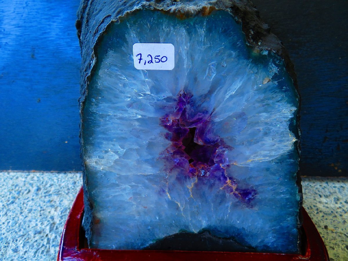 ウルグアイ産超強パワー☆天然水晶宝石☆アメジストドーム超巨大8.25kg