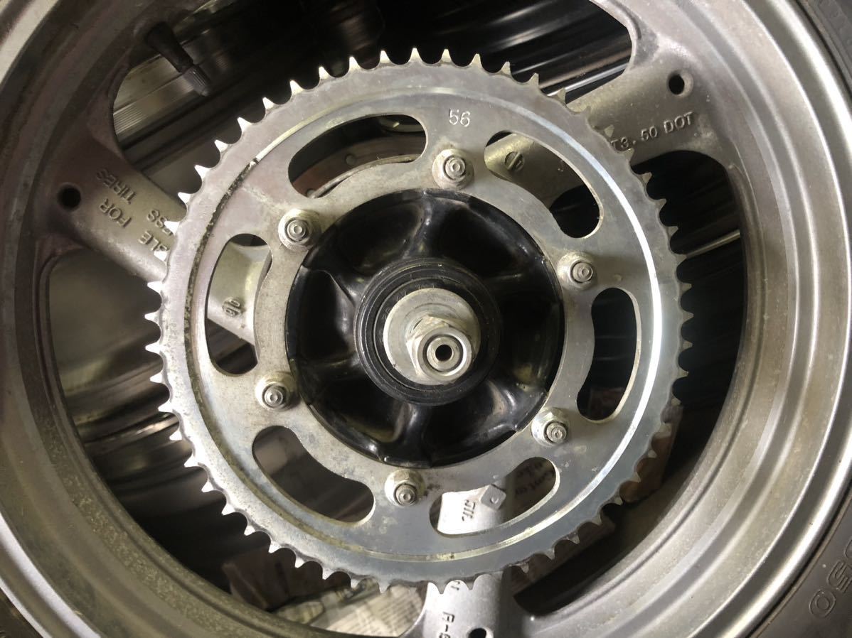 ヤマハfzr250r 3ln リアホイール