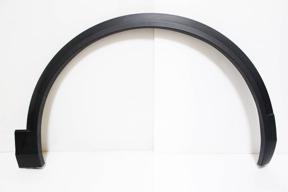 [美品!!] VW Tロック/T-ROC A1D A1DFF 純正 右 フロント フェンダー アーチ モール 2GA.854.732 (2GA854732C) オーバー フェンダー 黒 素地