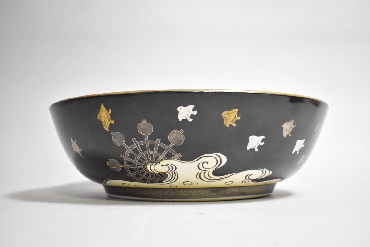 UJ10-17 青磁花瓶 商品詳細 古伊万里金襴手人物文大鉢 五島美術館 【英】