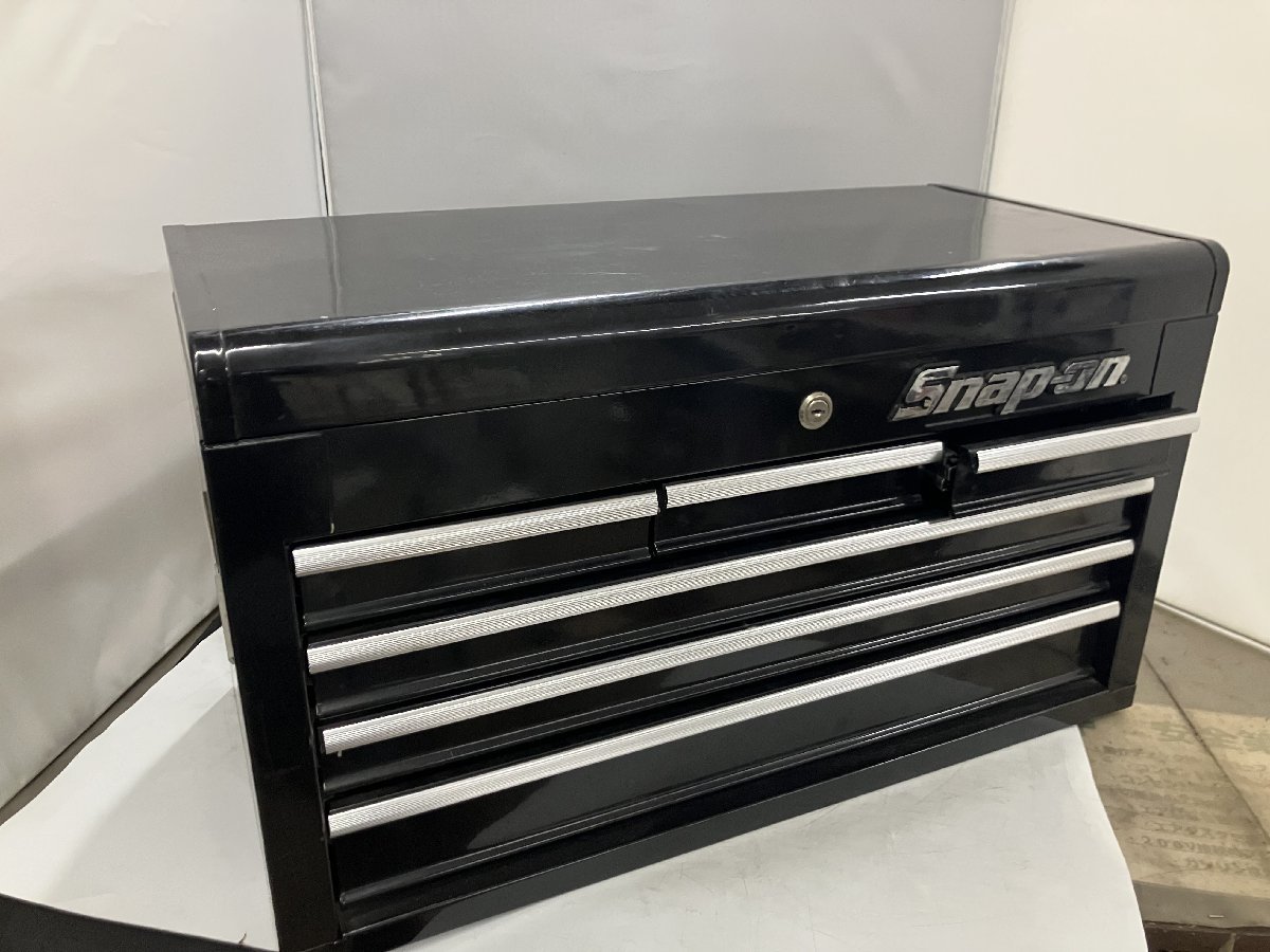 【中古品】【長期保管品】【Keyなし】Snap-on 4段ツールボックス ブラック （W:665 H:375 D:325)mm 型番不明　ITD69HHKAZLE