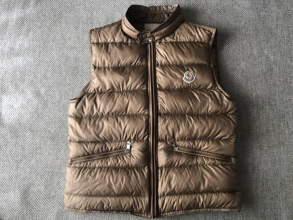 【タグ付】MONCLER ロゴワッペン キルティング ダウンベスト MONCLER モンクレール ダウンベスト キルティングジレ ロゴワッペン