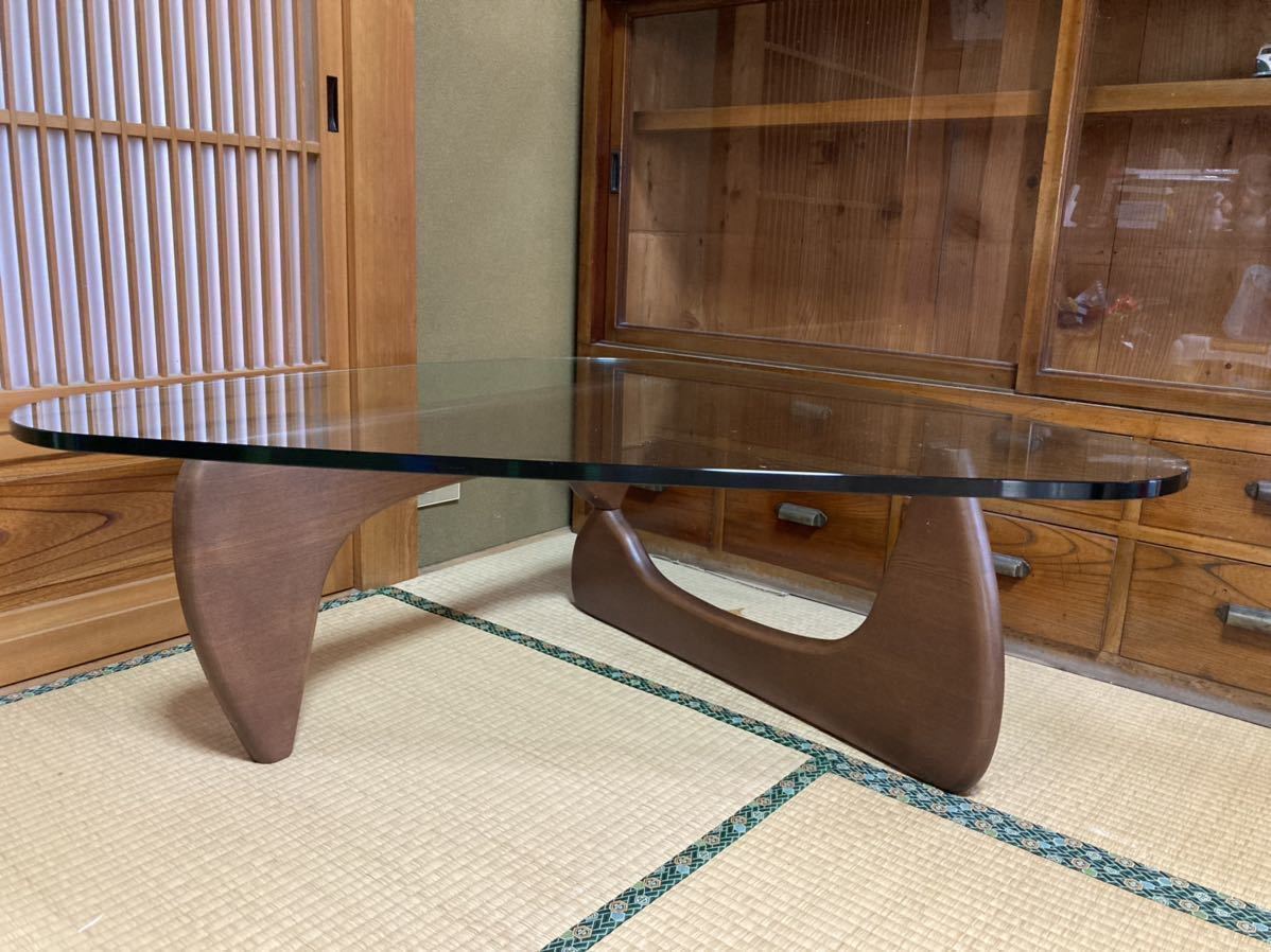 IDC大塚家具で購入 イサム・ノグチ コーヒーテーブル ガラス天板 厚み