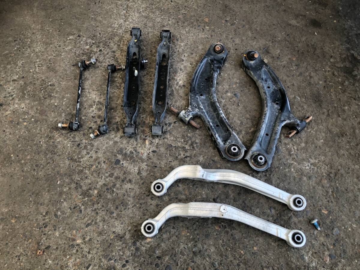 NT32エクストレイル フロント　リア　ロアアーム