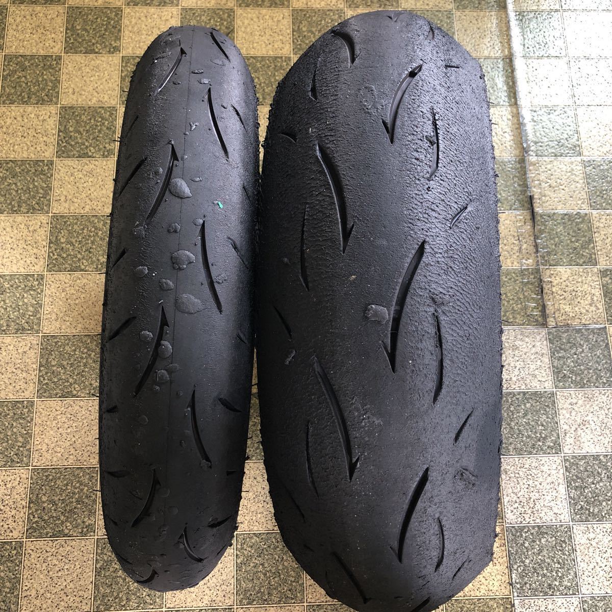 ダンロップ D212 M 120/70 ZR17 180/55 ZR17 Dunlop 【公式通販】