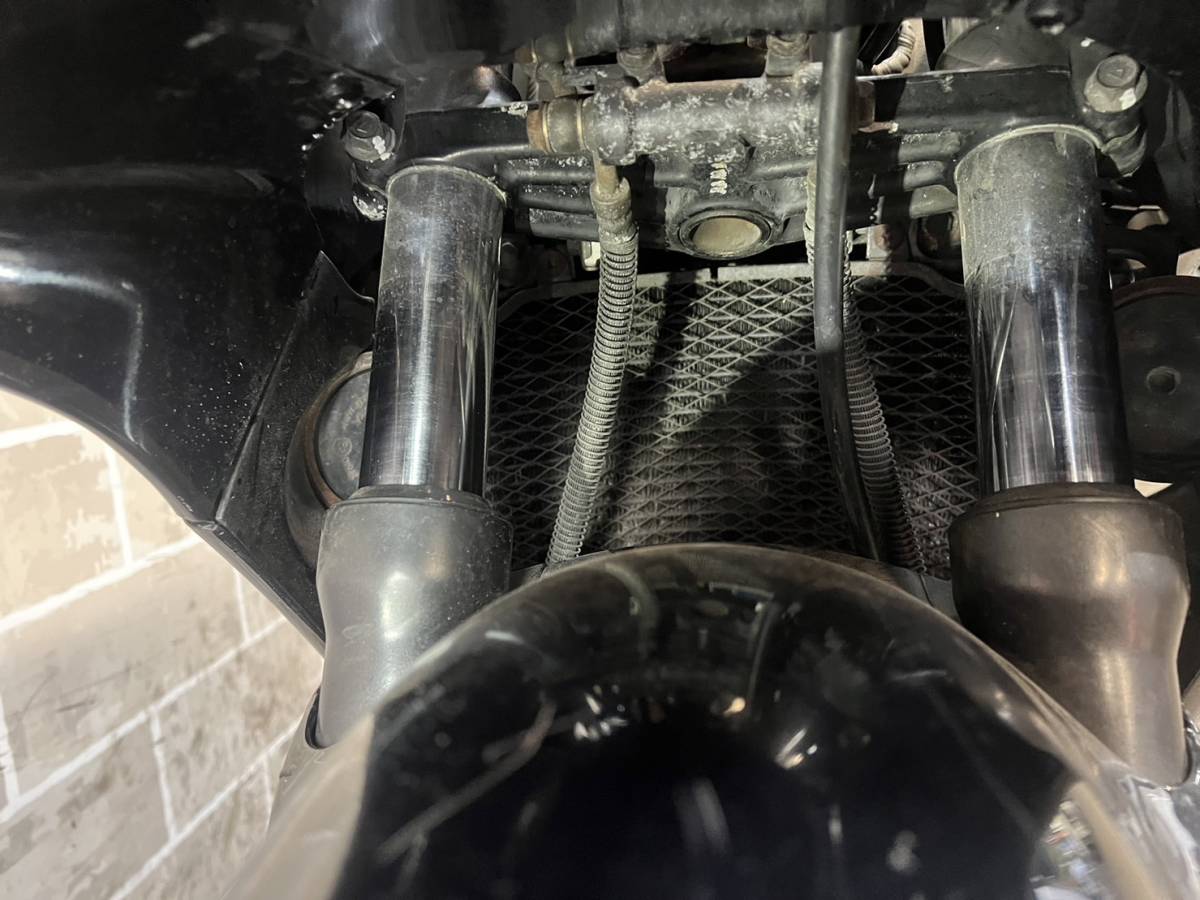 カワサキ KAWASAKI ニンジャ ZX-11 NINJA JKAZXBD1XRB5 書類有り 場内