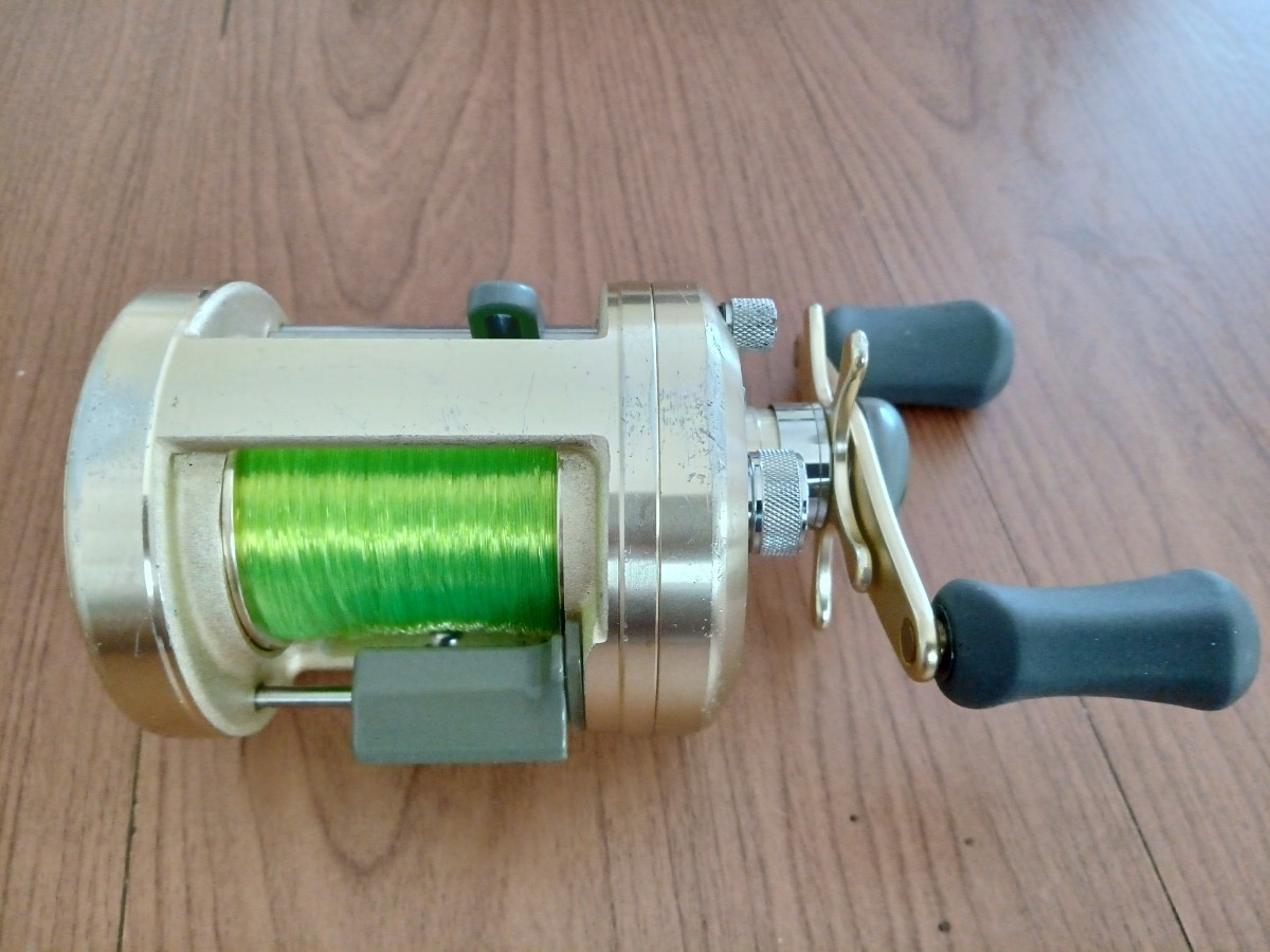SHIMANO CALCUTTA 400 ベイトリール 雷魚 自社オンラインショップ