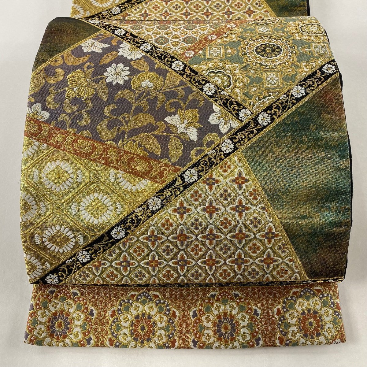 袋帯 美品 秀品 牡丹 蝶々 箔 金糸 灰白 六通 正絹 【中古】 【公式通販】