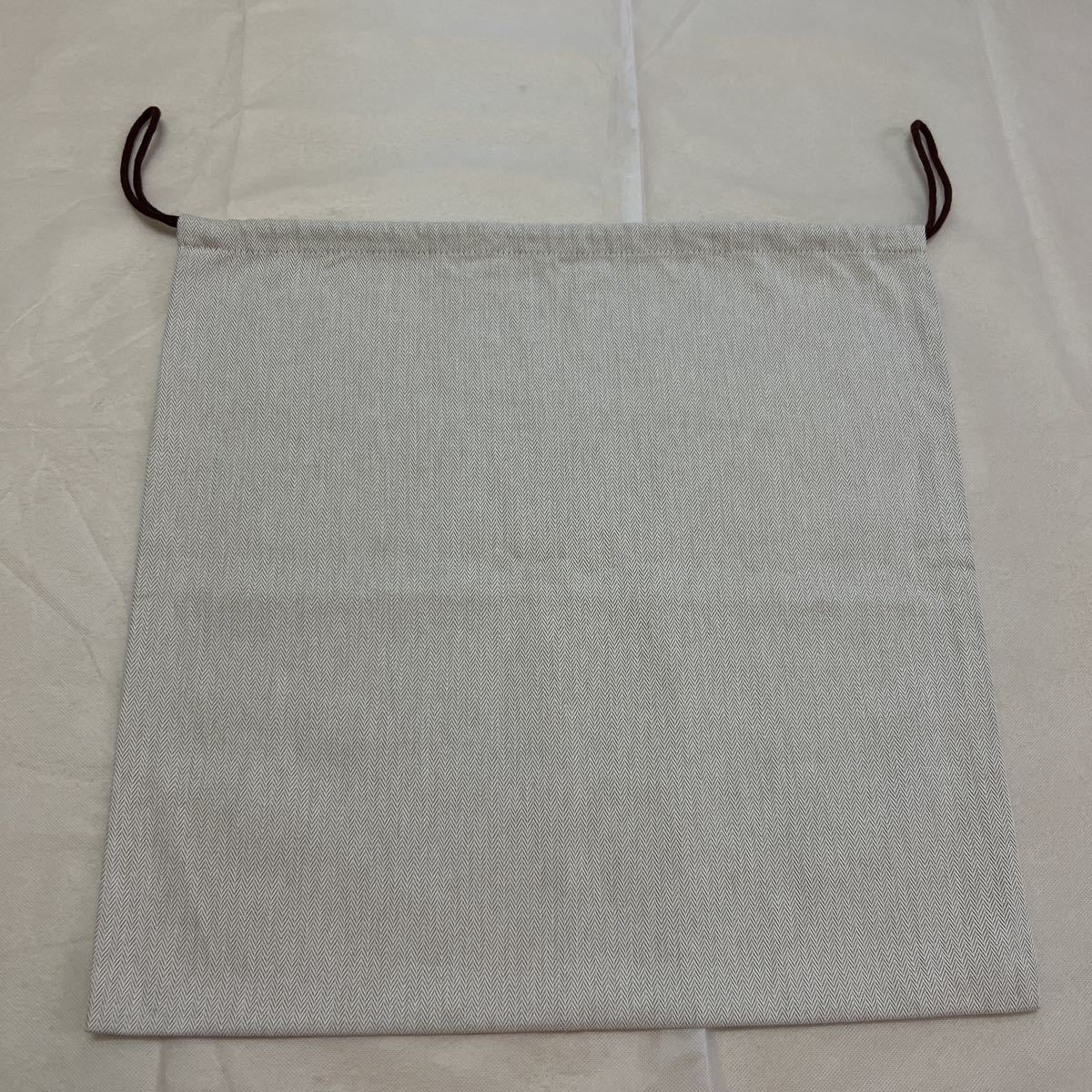 未使用 エルメス 保存袋 46×45 ヘリンボーン 布袋 巾着袋 HERMES