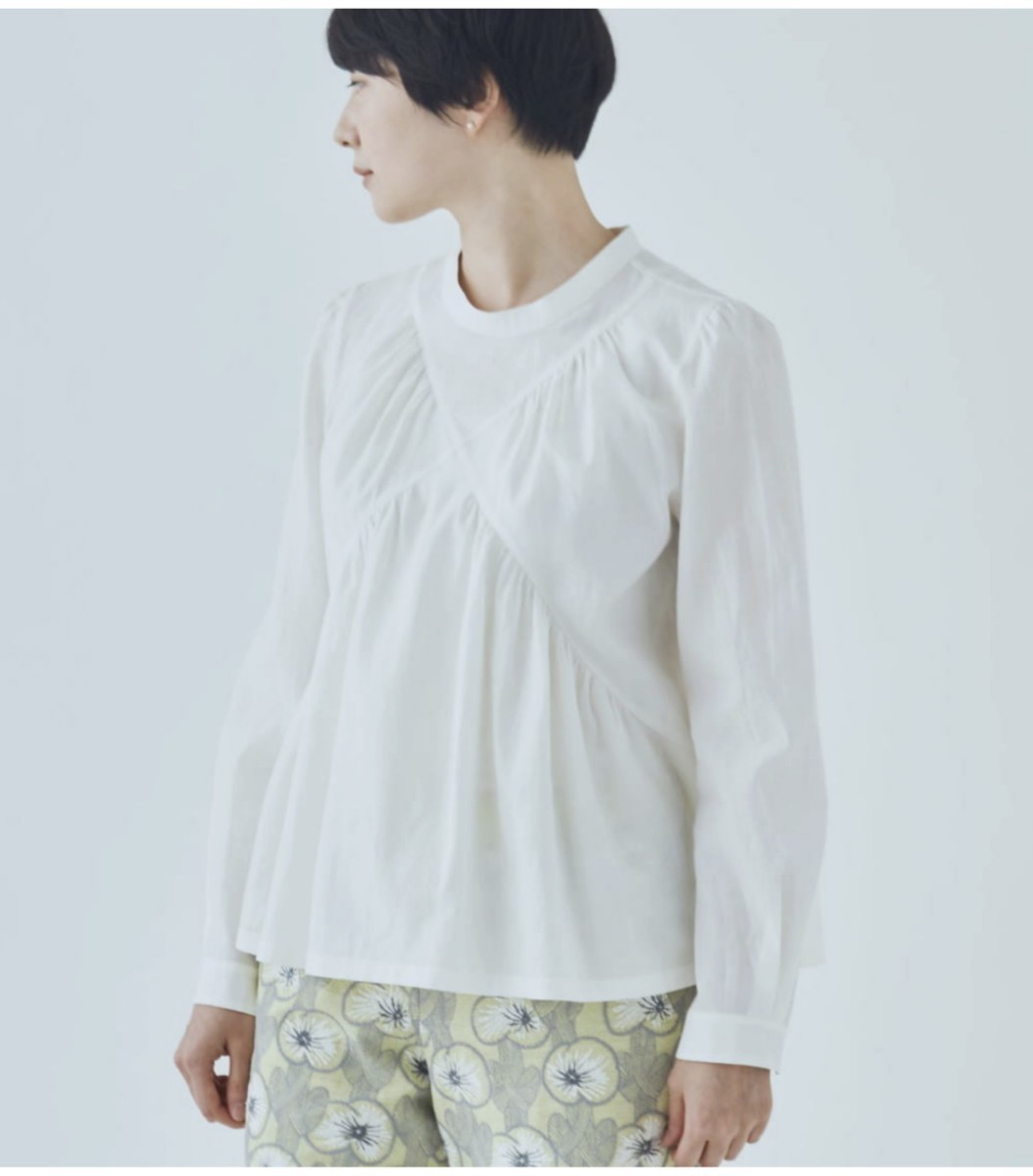 ミナペルホネン　pilli　 　　　　　　　　　　　　　シルクコットンブラウス mina perhonen 2021ss pilli ブラウス 38 41，800円 (税込) ミナ