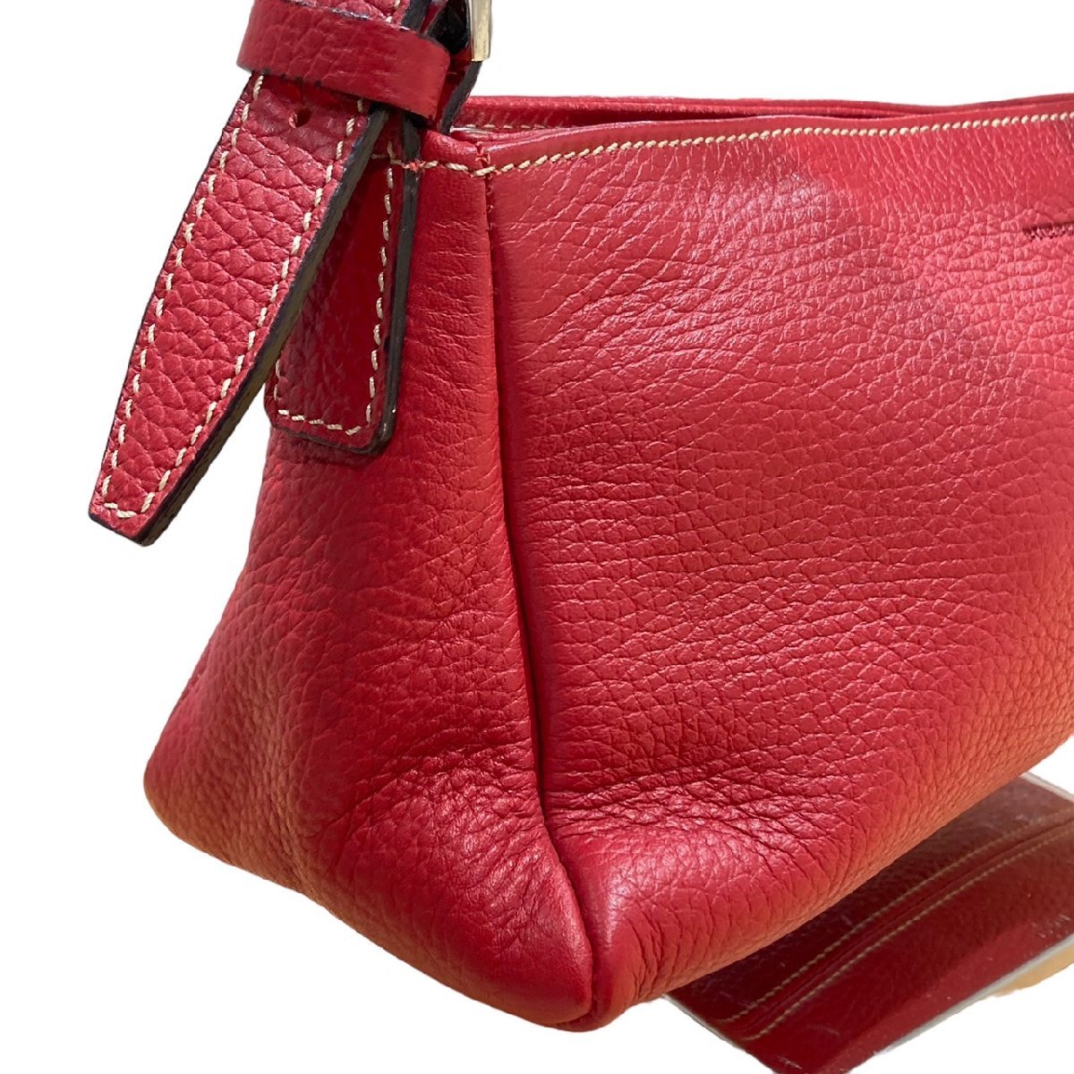 BURBERRYバーバリー ショルダーバッグ ナイロン レディース
