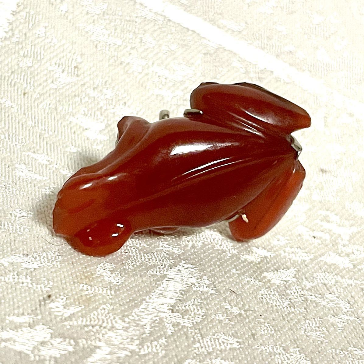 瑪瑙/めのう】帯留 蛙/かえる/カエル 銀 和装小物 彫刻 レトロ 可愛い 