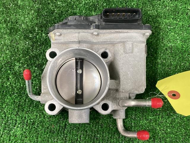 ヴェルファイア DBA-ANH20W スロットルボディ 070 22030-28071 国内
