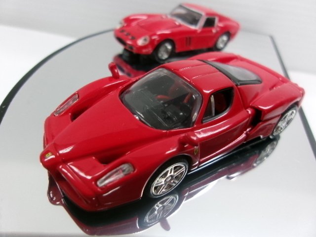 ホットウィール フェラーリ 250 GTO 1962 & エンツォフェラーリ 2003