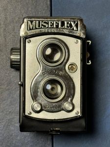 ボルダ判ミニ二眼レフ　MUSEFLEX MODEL M MUSEFLEXのYahoo!オークション(旧ヤフオク!)の相場・価格を見る｜Yahoo