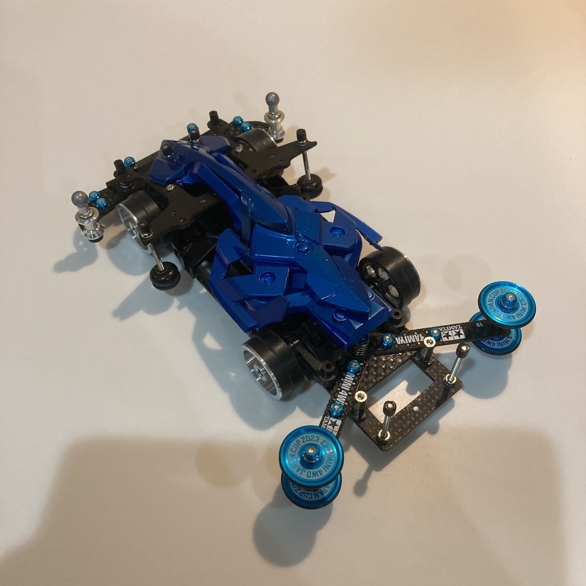 ミニ四駆 フルカスタム 完成品 スラダン ペラタイヤ マッハフレーム 