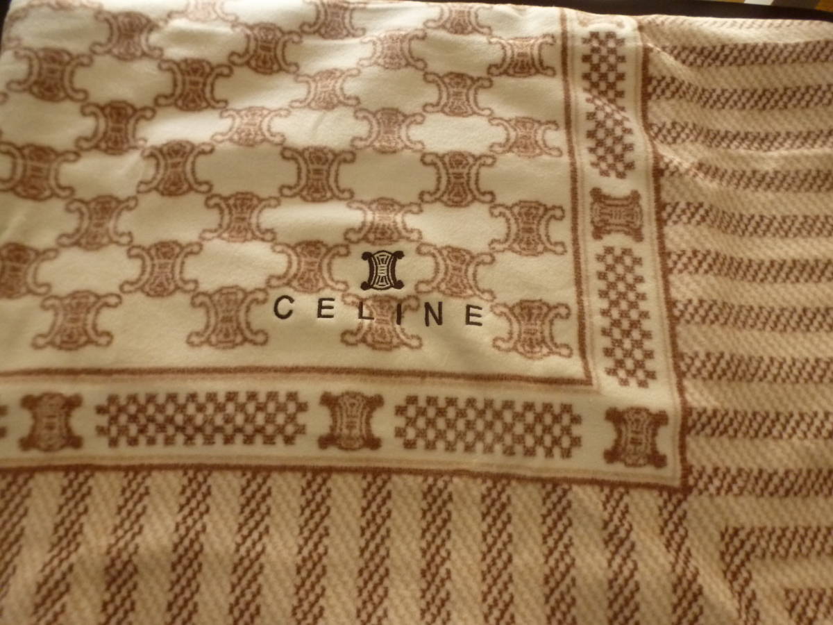 未使用♡CELINE♡綿毛布140×200cm マカダム柄 ベージュ トリオンフ セリーヌ マカダム柄 綿シルク混 毛布 140×200 未使用 セリーヌ 綿毛布