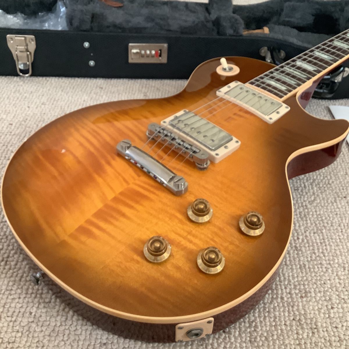 Gibson Les Paul Standard Plus 50's Honey Burst 2004年 レスポール