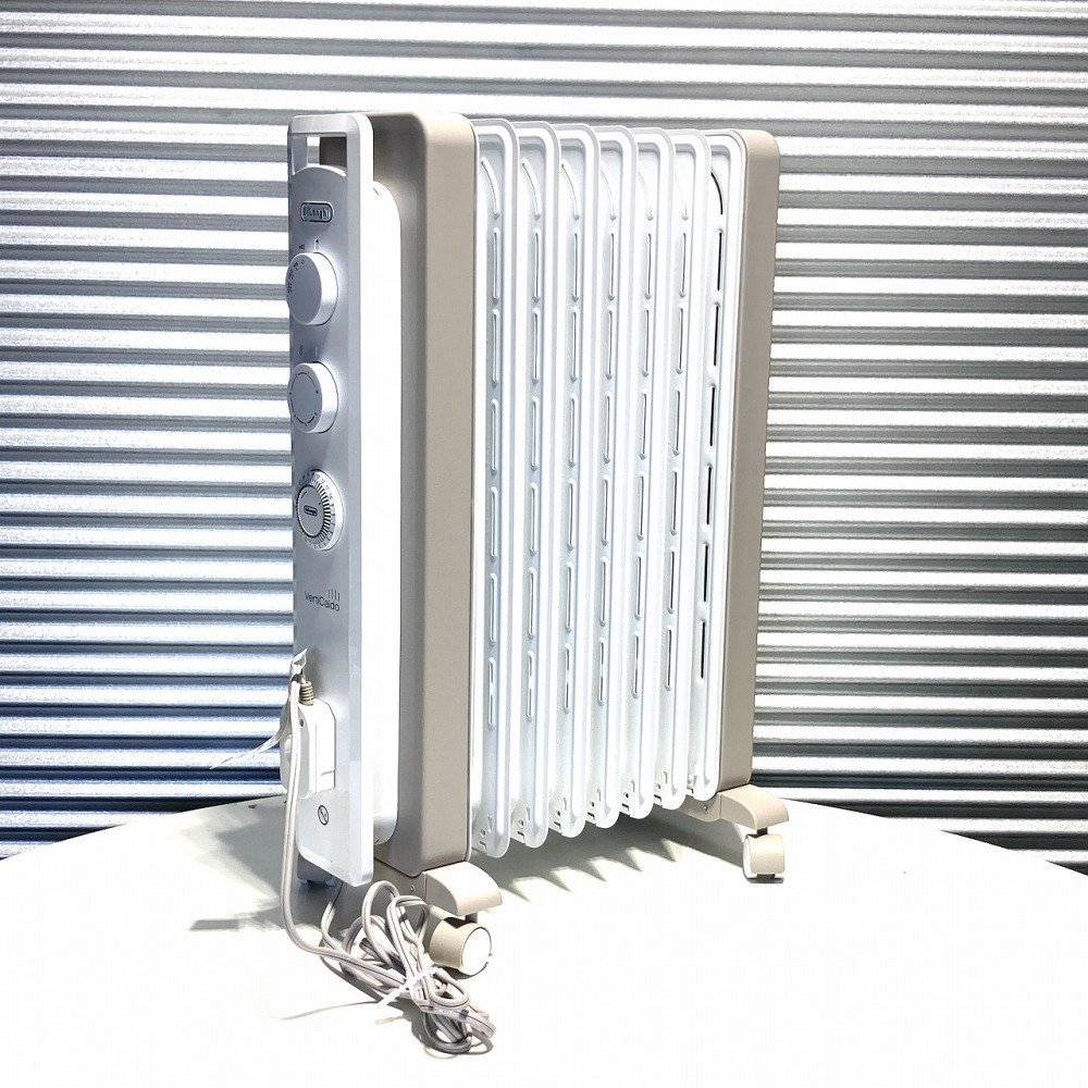 中古品】DeLonghi/デロンギ ヴェルティカルド オイルヒーター