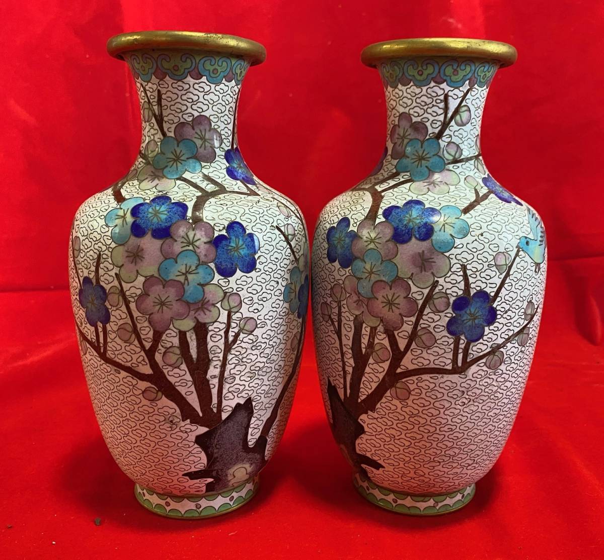 中国製 七宝焼花瓶 龍、鳳凰 台付き 中古品 中国製 七宝焼花瓶 龍、鳳凰