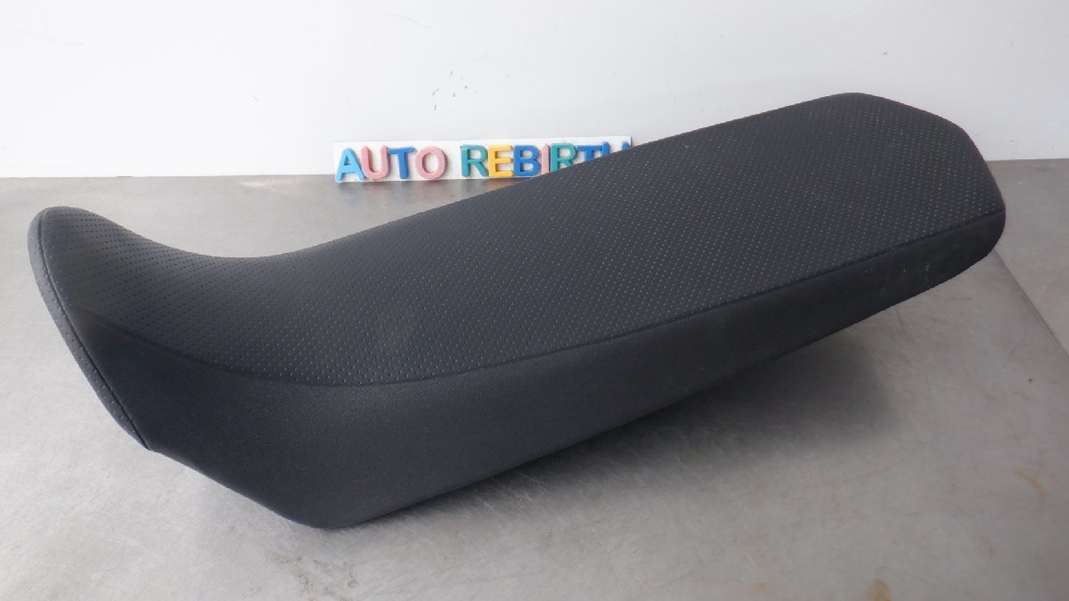 美品 ヤマハ セロー250 シート 18-21 2BK-DG31J ヤマハ セロー 250 美