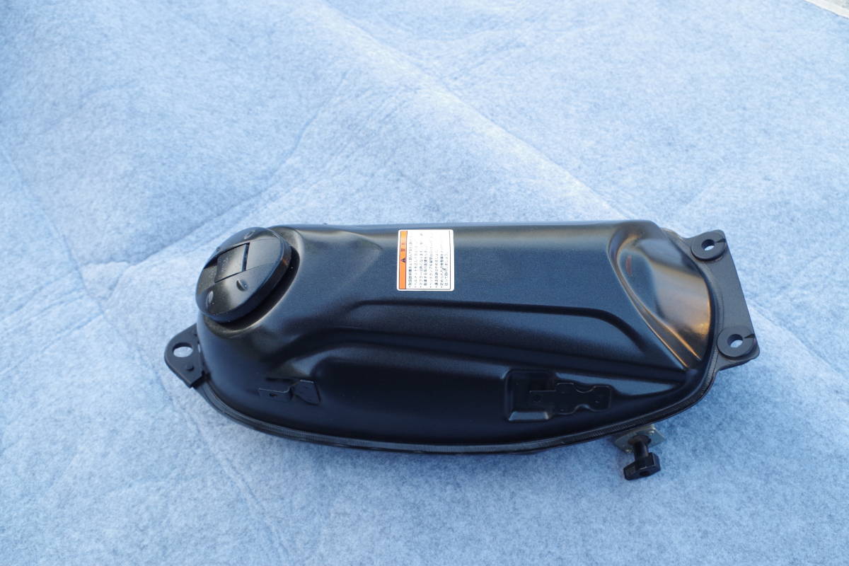 YAMAHA　トリッカー DG10J 純正 タンク (ブラック) フューエルタンク　綺麗！