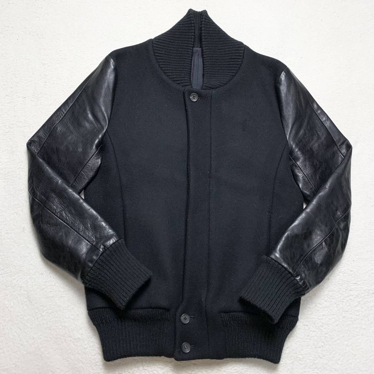 【美品】KURO クロ 牛革 レザージャケット スタジャン サイズ0 日本製 KURO クロ【極上のカウスキン】スタジャン ライダースジャケット 革