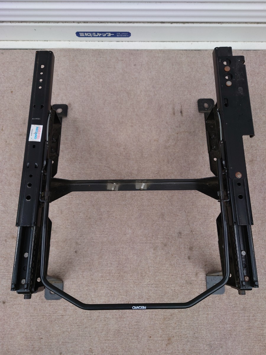 ★ RECARO レカロ純正 フリード GB3 用 運転席側 シートレール