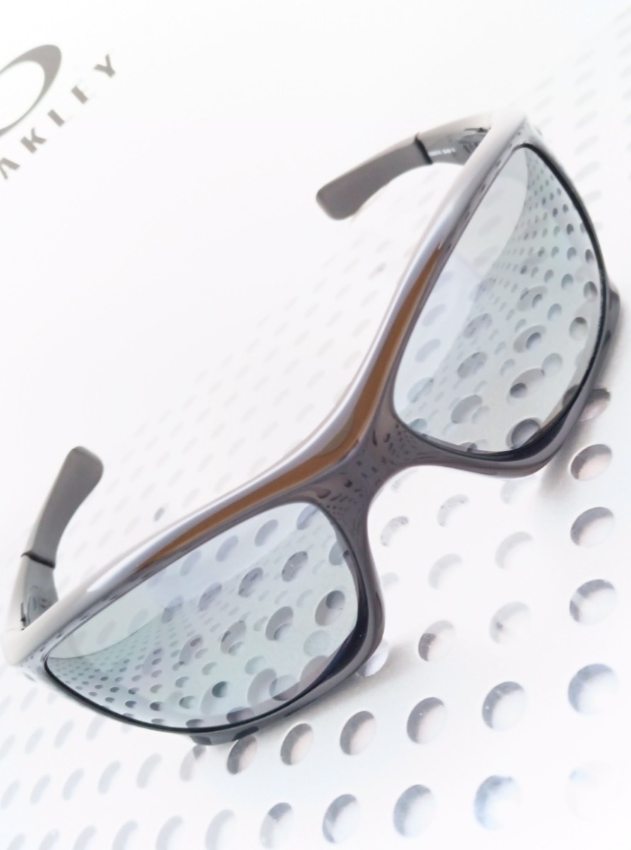 ピットブル PITBULL 極美品OAKLEY マットブラック 偏光レンズ