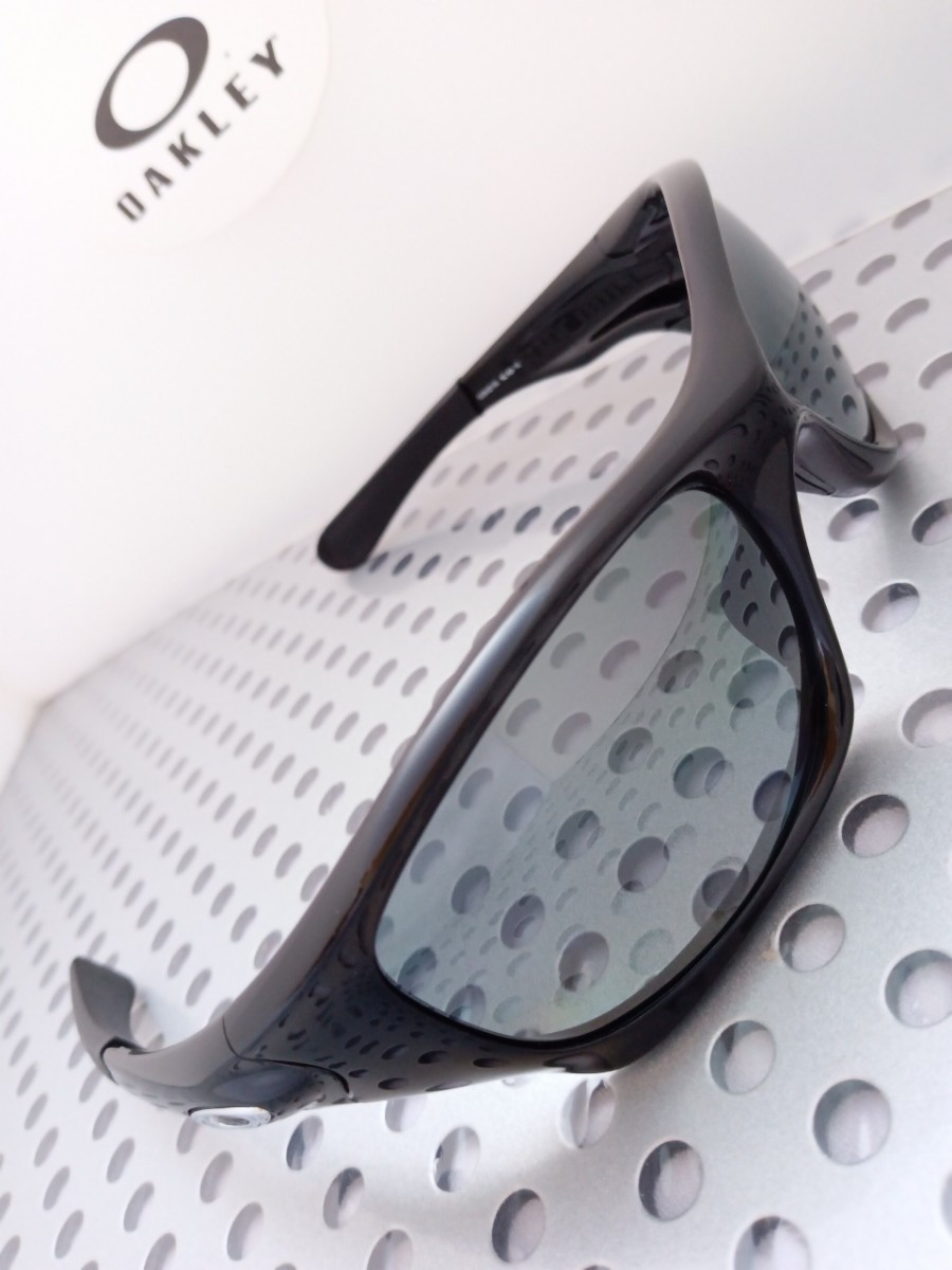 ピットブル PITBULL 極美品OAKLEY マットブラック 偏光レンズ