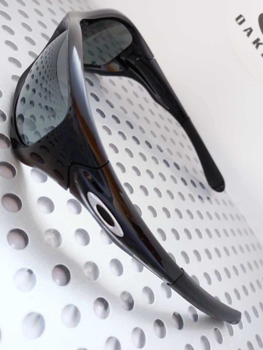 ピットブル PITBULL 極美品OAKLEY マットブラック 偏光レンズ
