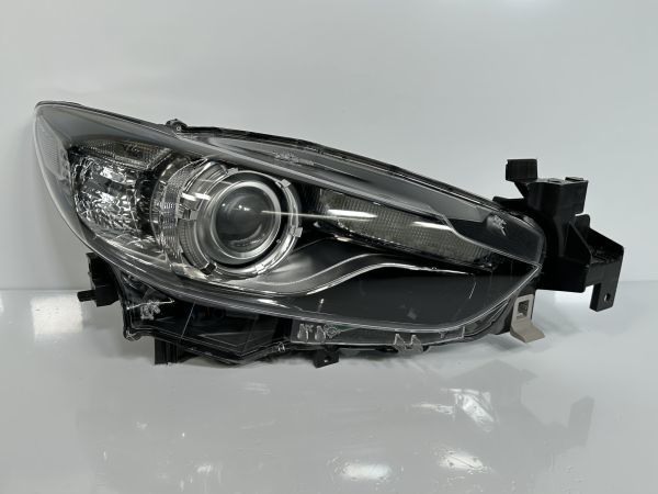 アテンザセダン ワゴン GJ2FP GJ5FP 前期 純正 右ヘッドライト HID