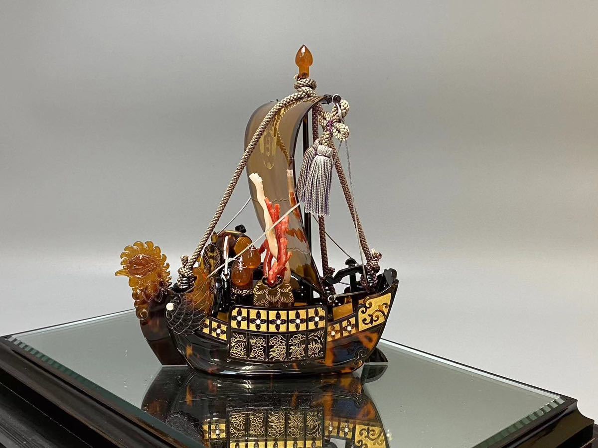 本鼈甲 べっ甲 鳳凰宝船 置物 赤珊瑚