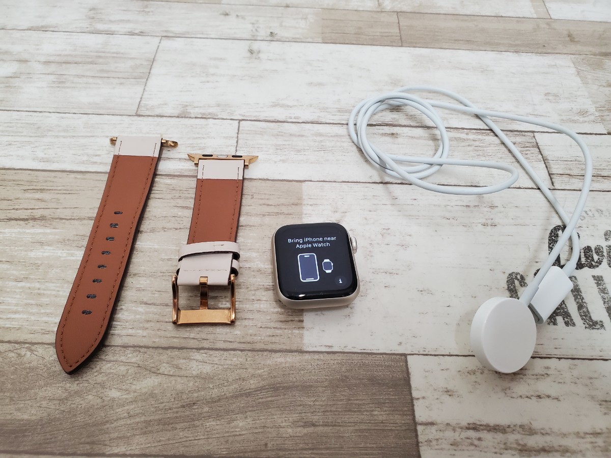 全国無料，格安 背面ひび割れ Apple Watch SE 第２世代 40mm GPSモデル MNJP3J/A スターライトアルミニウム アップルウォッチ(スマートウォッチ本体)｜売買されたオークション情報、yahooの商品情報をアーカイブ公開 スマートウォッチ本体