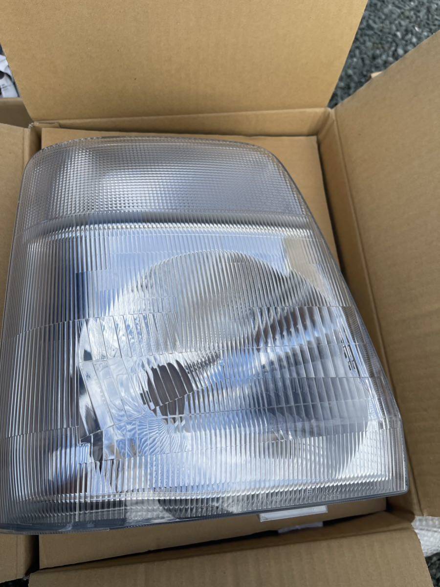 スズキキャリー 右ヘッドライト DA63T DA63T ヘッドライト スズキ LED