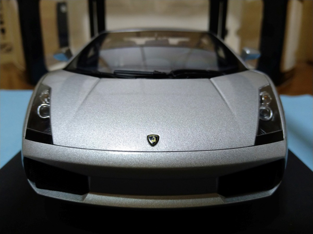 1/18 AUTOart PERFORMANCE Lamborghini Gallardo オートアート